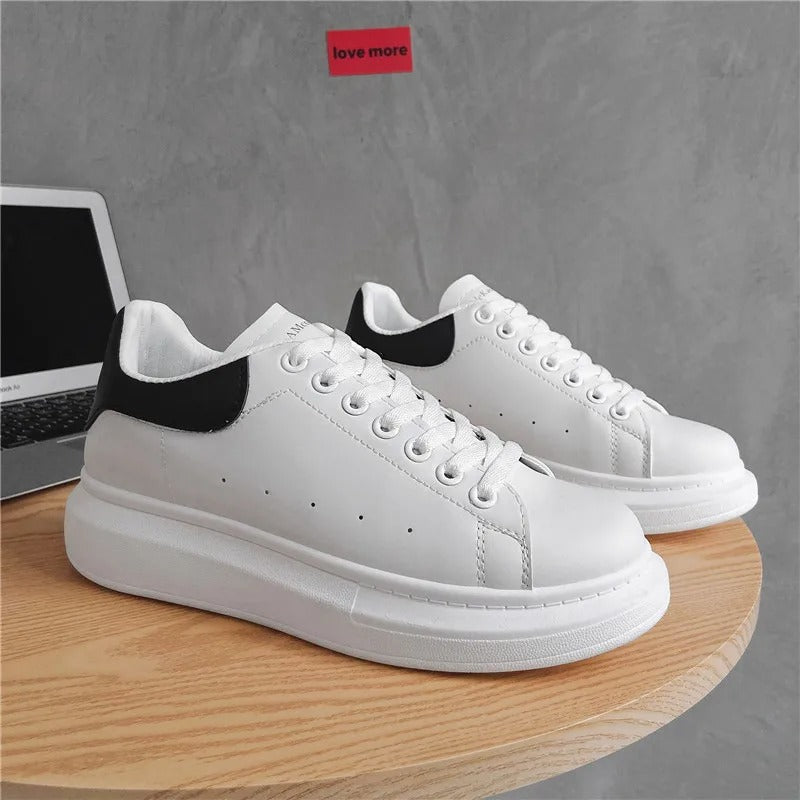 Men's Lightweight White Walking & Casual Shoes