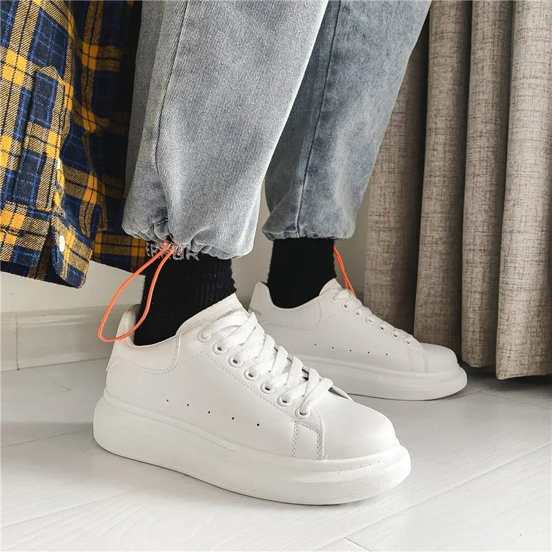 Men's Lightweight White Walking & Casual Shoes