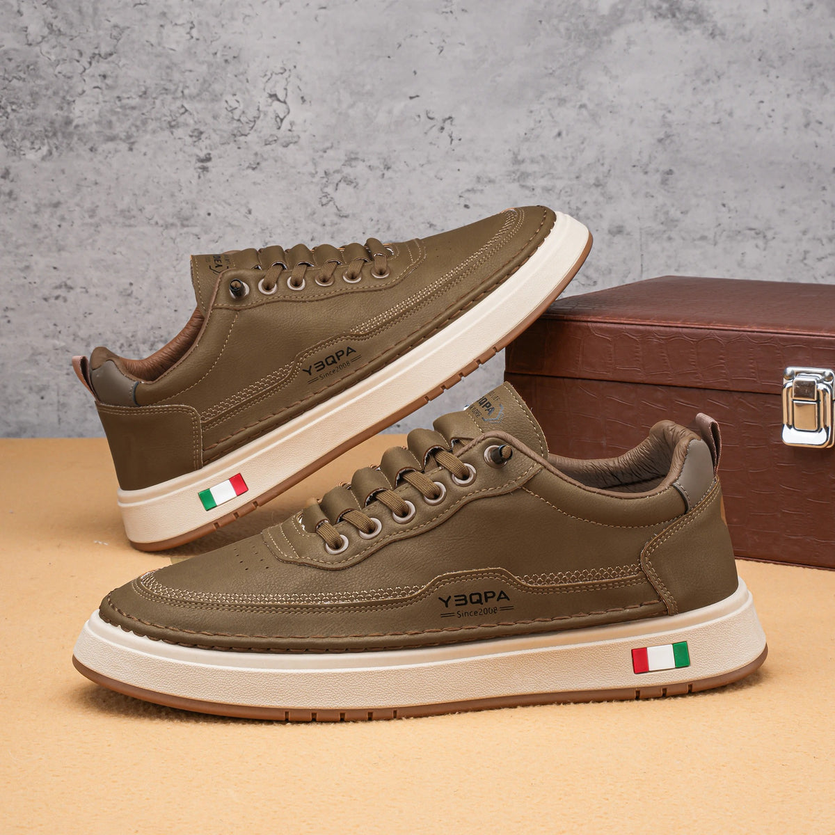Men's Lace-Up Fashion Casual Sneakers