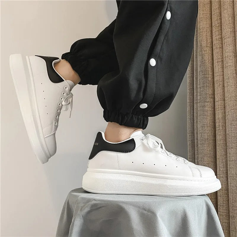 Men's Lightweight White Walking & Casual Shoes